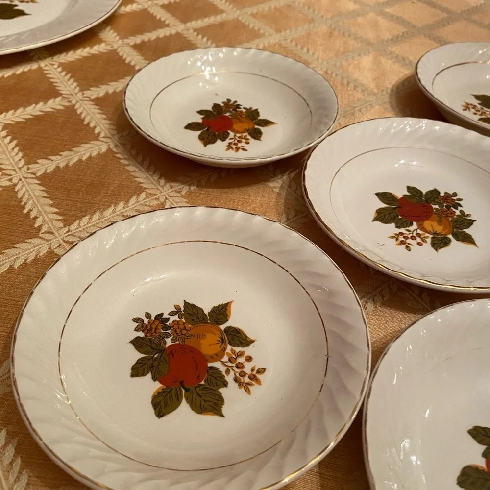 Wedgwood English Harvest Bowl set of 8